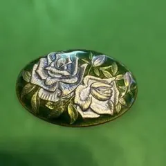 ハンドメイド　ブローチ　おおよそ3cm×5cm