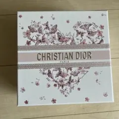 CHRISTIAN DIOR ギフトボックス 花柄