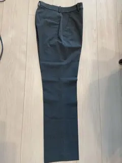 ユニクロ　スマートアンクルパンツ（グレー）