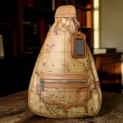 希少美品☆プリマクラッセ 世界地図柄 ワンショルダーリュック レザー 