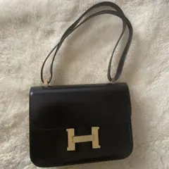 Hゴールドバングルバッグ - メルカリ