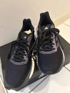 新品　adidas ブラック ランニングシューズ　EF1419