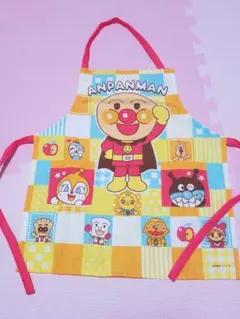 アンパンマンエプロン　キッズ110㎝