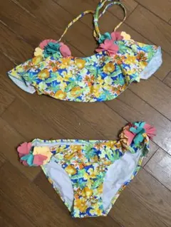 花柄フリル付きビキニ