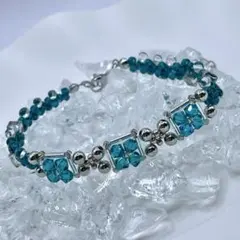 ビーズのブレスレット