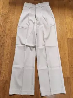 新品★GLOBAL WORKウツクシルエットパンツ　オフホワイトS