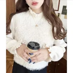 【新品未使用】ブークレフェザーショートニットベスト　アイボリー