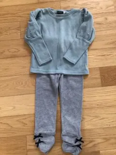 BeBe 長袖トップスとグレーのレギンスセット 100cm