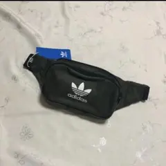 adidasoriginals ボディーバッグ