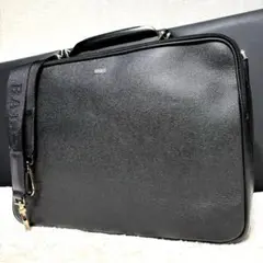 極美品　BALLY ビジネスバッグ　2way シボ革　ブラック　大容量　底鋲