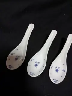 お値下げ！青い花模様 陶器製レンゲ 3個セットのサムネイル