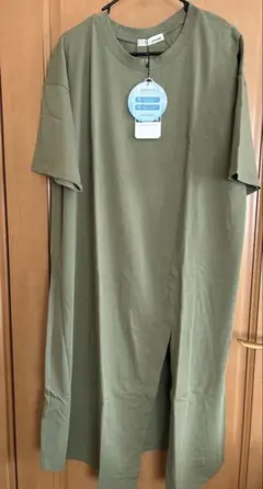 SHOO LA RUE オリーブグリーン LL ロングTシャツのサムネイル