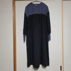 r.p.s ダークブルー/黒の切り替え長袖ミディ丈ワンピース
