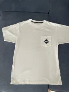 FCRB tシャツVERTICAL LOGO POKET TEE