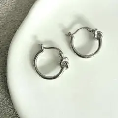 Item thumbnail for item c5eae478-7ec6-47c5-b329-57a8537ca8be