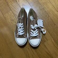 ブラウン スニーカー