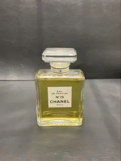 CHANEL N°19 オードパルファム 50ml
