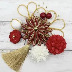 髪飾り　A 4306 つまみ細工　成人式　卒業式　結婚式　七五三　帯留め