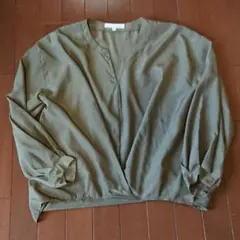 ブラウスのサムネイル
