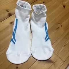 新品未使用　asicsランニングソックス ホワイト Sサイズ（23〜25㎝）