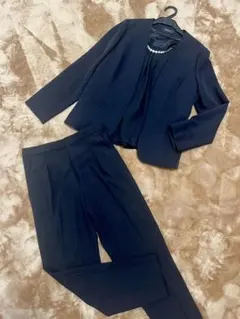 ブラック　スーツ レディース ポリエステル混紡