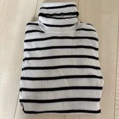 UNIQLO ホワイト/ブラックストライプ タートルネック M