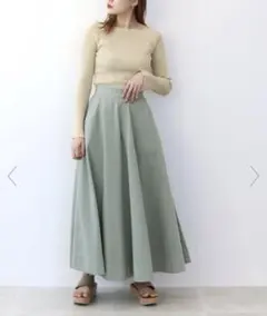 ヤヌーク スカートのサムネイル