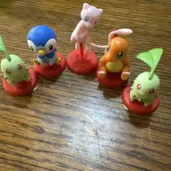 ポケモンチョコエッグ　旅立ちの3匹 シークレット ミュウ　他3種　計５体