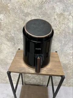 Item thumbnail for item 72bbc8dd-7a70-4fa8-a30d-df7956617eed