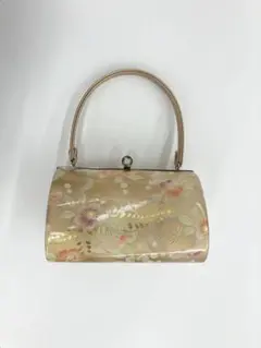 Item thumbnail for item 66236013-7191-47de-aeb3-fa6eb6f1428b