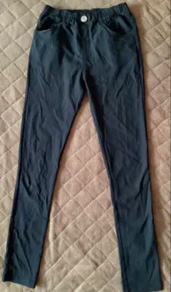 パンツ　160 黒　10部丈