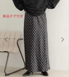 新品未使用品ローリーズファーム　ストレッチサテンスカート　水玉 ローリーズファーム ストレッチサテンスカート ドット柄 - メルカリ
