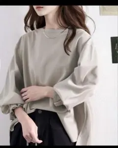 CLASSICAL ELF 長袖Tシャツ モカ　カットソー　袖キャンディスリーブ