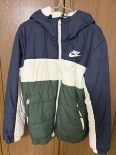 Nike ダウンジャンバーフード付き