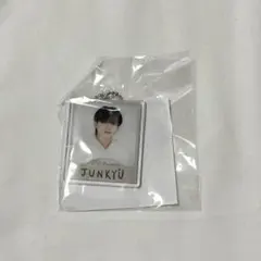 TREASURE アクキー ジュンギュ