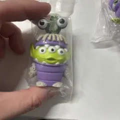 モンスター カプセルトイ キーチェーン付き