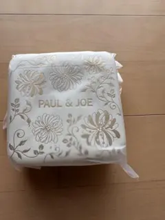 ポール&ジョー　オリジナルコスメボックスノベルティ　袋付 美容液化粧品サンプル付