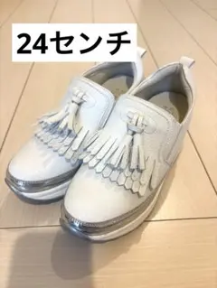 スケッチャーズ SKECHERS サンダル ホワイト 白 菜々緒着用 24センチ