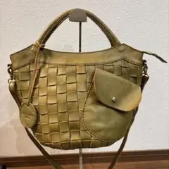 【極美品】ズッケロフェラート 編み込み レザー 本革製 ショルダーバッグ
