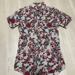 【美品】GUCCI グッチ　花柄 ドレスシャツ　半袖シャツ skinnyのサムネイル