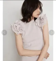 【美品】SNIDEL ラッフルスリーブニットプルオーバー