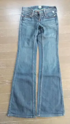 Item thumbnail for item 8b8375b0-b9c0-4cf4-a2e0-70b8b4f661b6