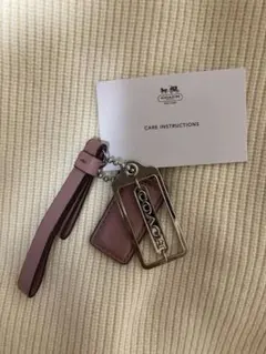 COACH ピンク レザー チャーム