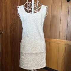 【新品未使用】CECIL McBEE ノースリーブチュニック M ベージュ