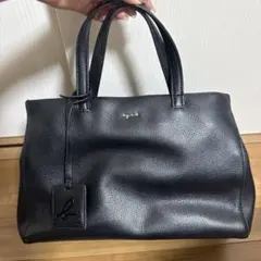 黒 ハンドバッグ