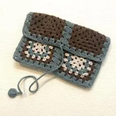 《マルチケース》ブックポーチ　ブックカバー　ハンドメイド　編み物