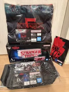 ストレンジャーシングス ロゴフィギュア ブランケット　トートバッグ　手袋