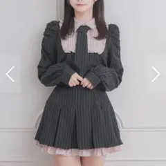 ネクタイ付きプリーツ半袖セットアップ pium ぴうむ - メルカリ