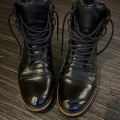 ファーライニング付き黒レザーブーツZARA