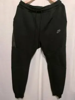 NIKE　ナイキ　スウェットパンツ　テックフリースパンツ　ジョガーパンツ　黒